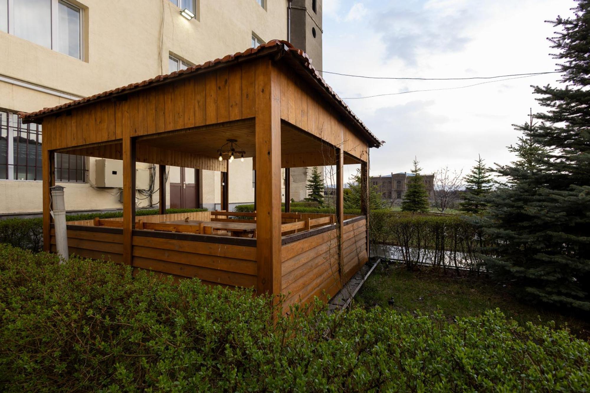 Gyumri Hotel Exterior photo