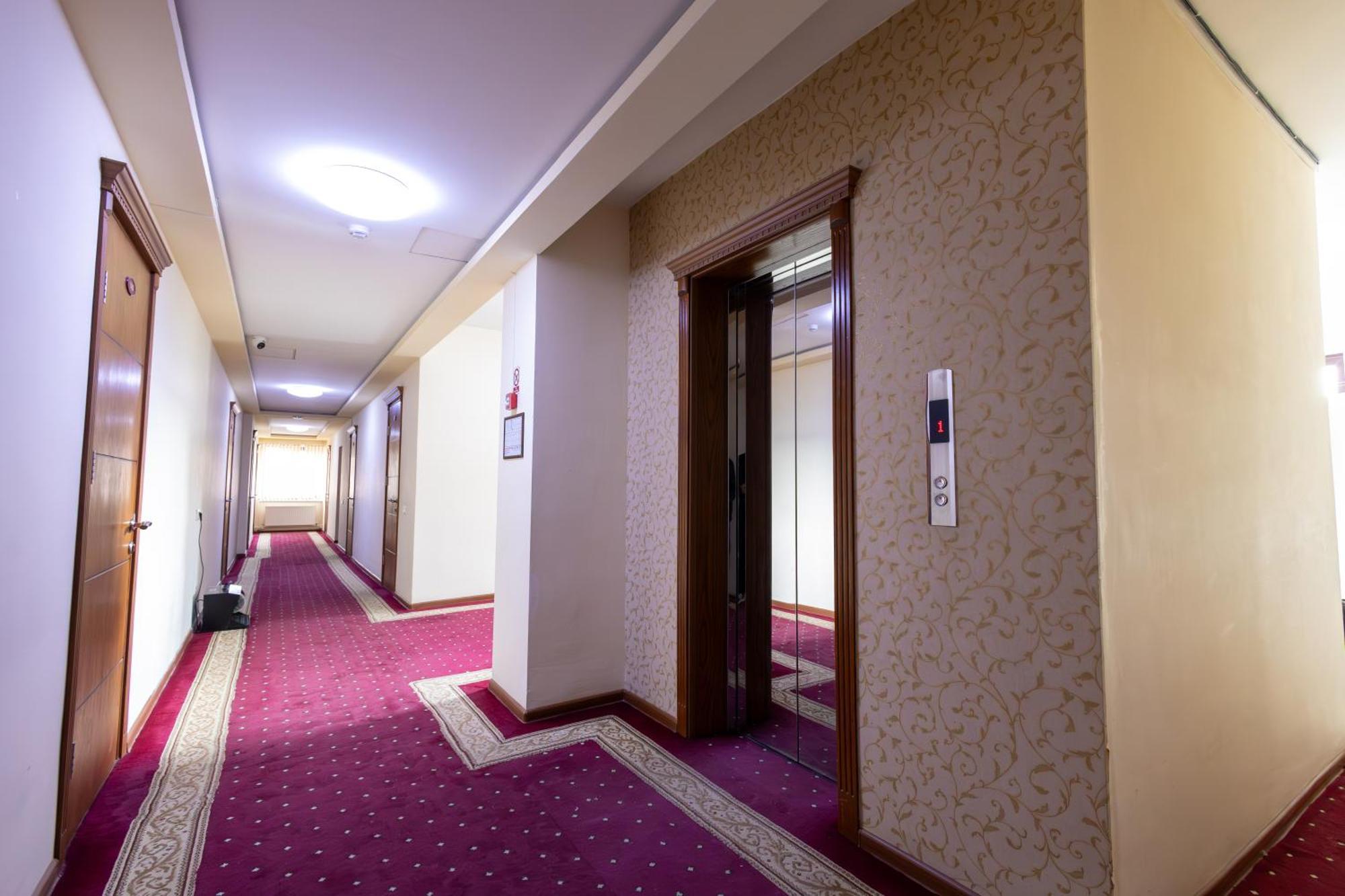 Gyumri Hotel Exterior photo